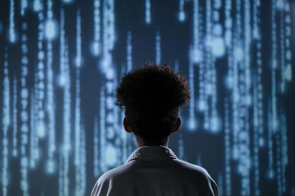 Analyse digitaler System- und Prozessstrukturen